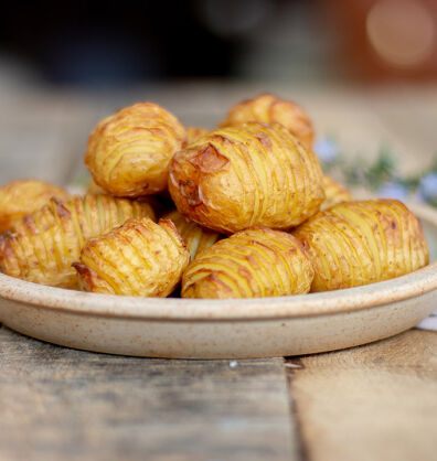 Hasselback new potatoes
