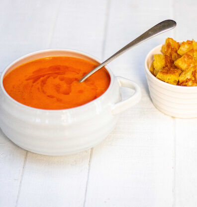 tomato and red pepper soup