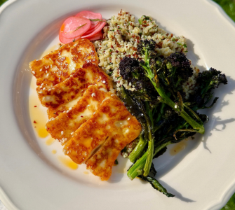 Hot Honey Halloumi Grains Bowl
