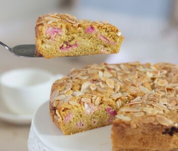 Rhubarb Cake