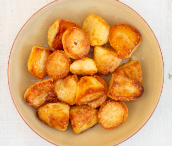 Air Fryer crispy roast potatoes