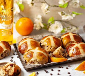 choc orange hot cross buns