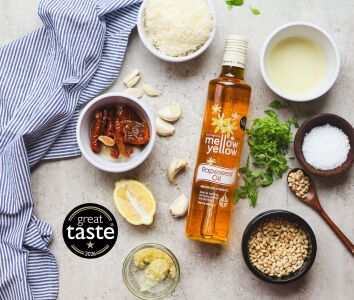 Mellow yellow cold pressed rapeseed oil wins a great taste award