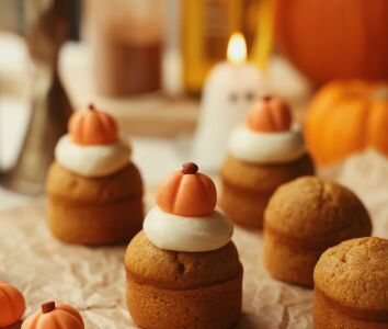 Pumpkin Patch Mini Cakes