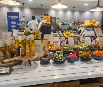 Mellow Yellow dressings on the salad bar at Thomas Franks